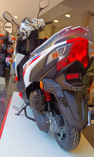 Imagen 9 de 16 de Honda Elite 125 Fi Tricolor Honda Redbikes