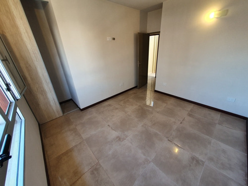Ph Duplex 2 Ambientes Balcon Lavadero Al Frente Sin Expensas