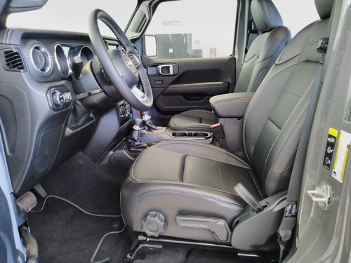 Imagen 14 de 15 de Jeep Gladiator Overland 3.6l At8 4x4 Entrega Inmediata Fp