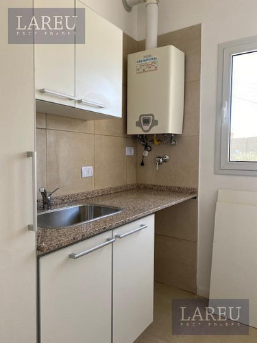 Imagen 7 de 26 de Casa En Venta - Barrio El Canton