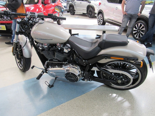 Imagem 4 de 15 de Harley-davidson Softail Breakout 114