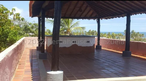Hotel En Playa El Agua