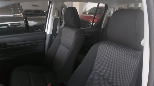 Toyota Hilux 2.4 Cd Dx 150cv 4x2 Entrega Inmediata