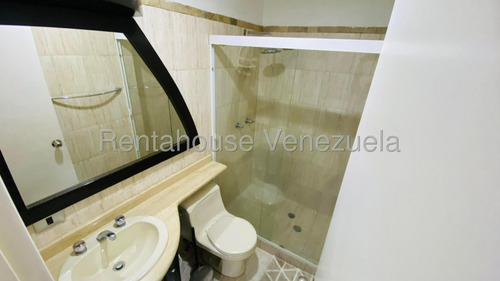Apartamento En Alquiler En Los Naranjos De Las Mercedes. Sw Cod. 25-18428