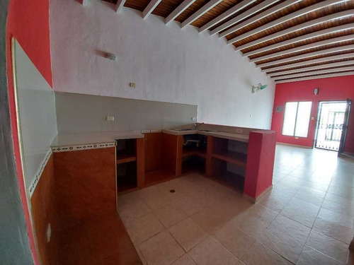 Imagen 7 de 17 de Casa En Urb Aguasal Cerca De Villa Lago En Ciudad Alianza