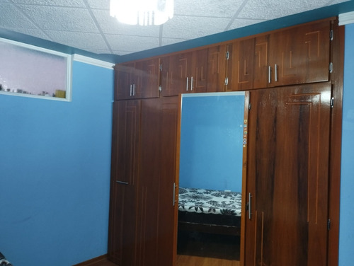 De Oportunidad Se Vende Hermosa Casa Tipo Americana En El Sur De Quito; Negociable.