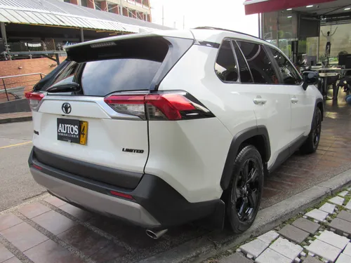 Toyota RAV4 LIMITED CC2500 BLINDAJE 2+ AUTOMATICA 4X2 202 HP
