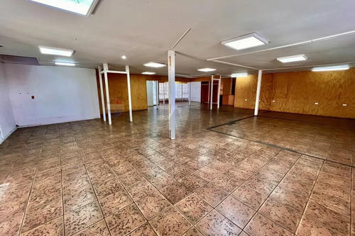 Se Arrienda Local Comercial En 2° Piso