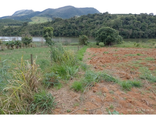 Terreno Com 2.068 M2