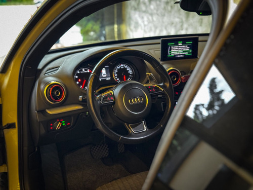 Audi A3 Sport 1.8 16V TFSI S-tronic 3p