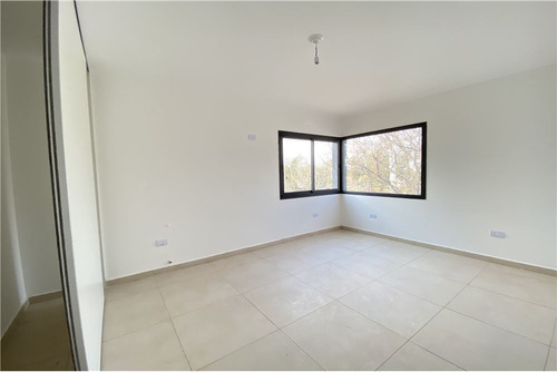 Casa 3 D Zona Norte V. Warcalde La Reserva Cordoba