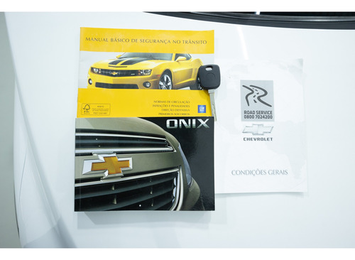 Chevrolet Onix 1.0 MPFI LT 8V FLEX 4P MANUAL