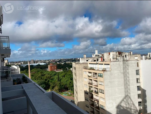 Imagen 4 de 10 de Apartamento - Tres Cruces - Viv U Oficina, Piso Alto, Sin Gc