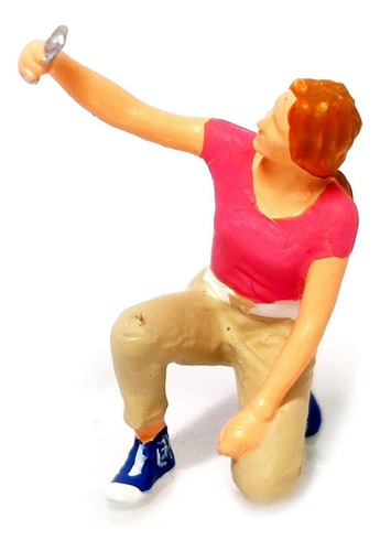 Resin 1/64 Painted Figures Diorama Yellow Orange Red