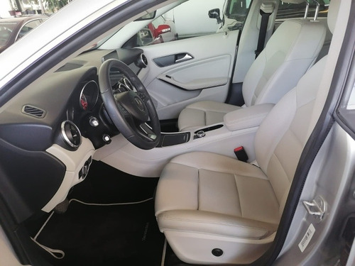 Imagen 10 de 12 de Mercedes-benz Clase Cla 2017 1.6 200 Cgi Sport At