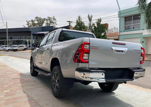 Imagen 7 de 15 de Hilux D/cabina 2.8 Tdi 204cv Automatica Srv 4x2 0km My2023