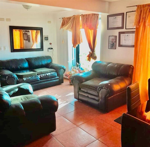 Casa En Venta De 3 Dorm. En Pelluhue