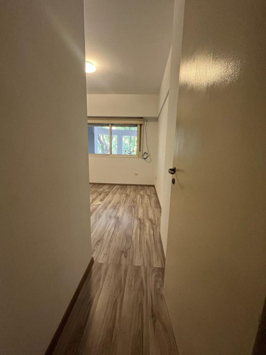 Departamento En Alquiler Frente A Plaza Flores