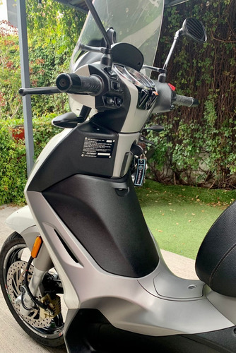 Imagen 8 de 9 de Piaggio Beverly 350