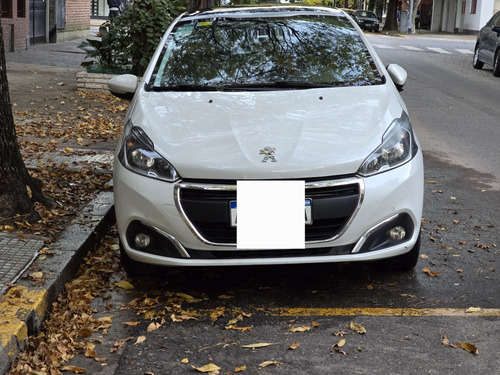 Peugeot 208 1.6 Feline