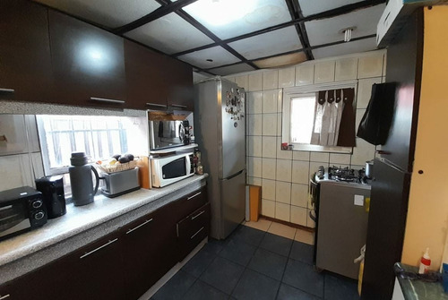 Casa En Venta De 3 Dorm. En Conchalí
