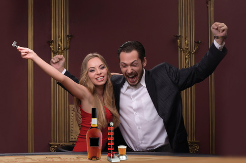 Entretenimiento Fiesta Juegos De Beber Verter Una Copa Adecu