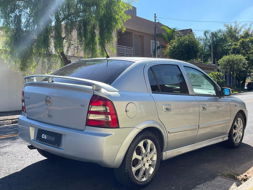 Chevrolet Astra 2.0 Advantage Flex Power Aut. 5p 121 hp