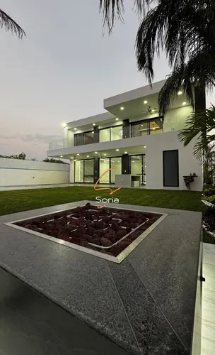 Residencia En Lomas De Cocoyoc Morelos