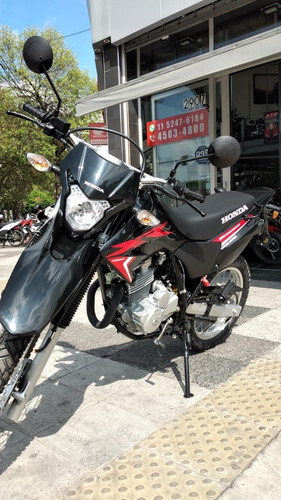 Imagen 3 de 8 de Honda Xr 250 Tornado 0km 2023 Centro Motos Negro O Blanco