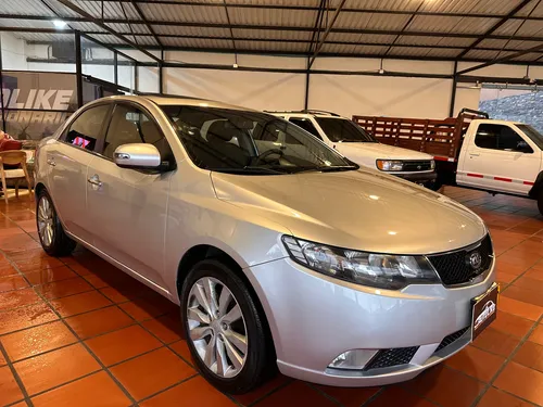 Kia CERATO FORTE 2.0