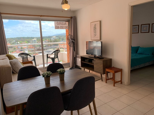 Imagen 2 de 14 de Piriapolis Apartamento - Rambla - La Riviera - Alquilo