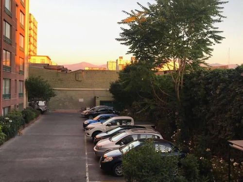 Arriendo Dpto A 3 Cuadras Del Metro En Barrio Patrimonial