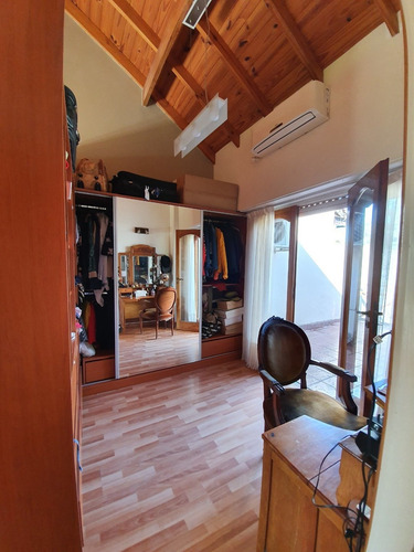 Imagen 19 de 29 de Chalet 5 Ambientes Con Parque Y Piscina Venta Mar Del Plata