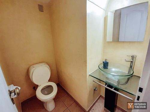 Casa 3 Dormitorios 3 Baños 2 Cocheras 1 Patio 196 Mts 2 Totales - Manuel B Gonnet