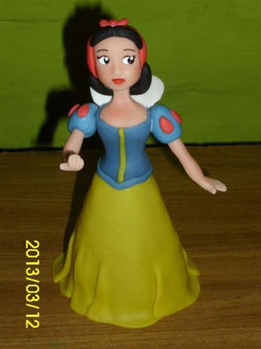 Princesa Blanca Nieves En Porcelana Fría Para Tu Torta