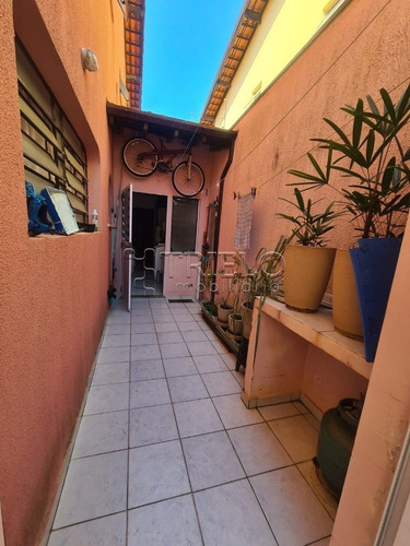 Imagem 3 de 15 de Venda-sobrado Com 3 Dormitorios - 2 Suites - 3 Vagas Cobertas - Vila Oliveira - Mogi Das Cruzes-sp - V-3515