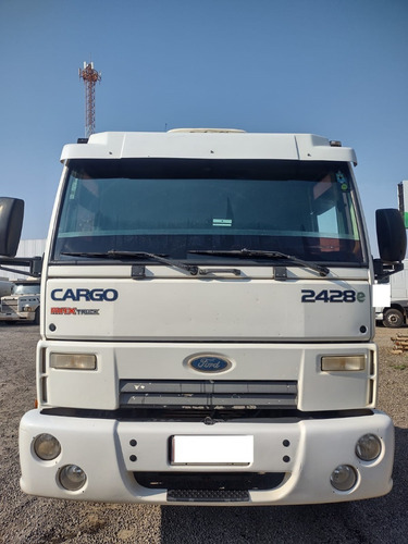 Imagem 2 de 10 de Ford Cargo 2428 2011 No Chassi