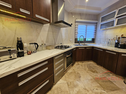 Venta De Casa En San Diego Moreno