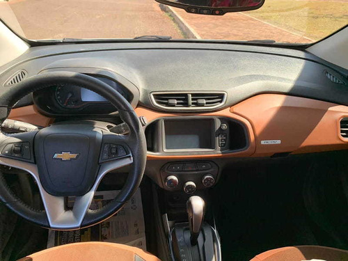 Imagem 6 de 9 de Chevrolet Onix 1.4 Mt Active 2017