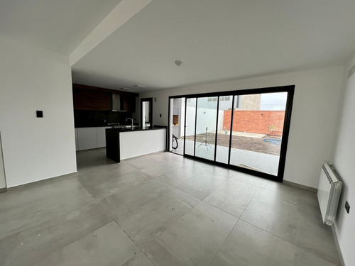 Imagen 6 de 30 de Vendo Duplex - Colinas De Manantiales - 1ra Categoria - 3 Dormitorios - Calefaccion