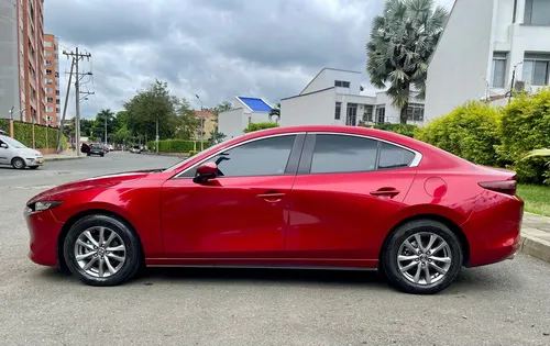 Mazda 3 2.0 Touring