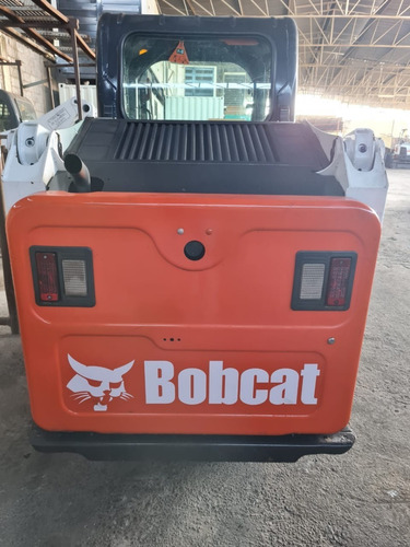 Imagem 4 de 9 de Minicarregadeira Bobcat S450 Ano 2019 1795hs + Ar + Alavanca