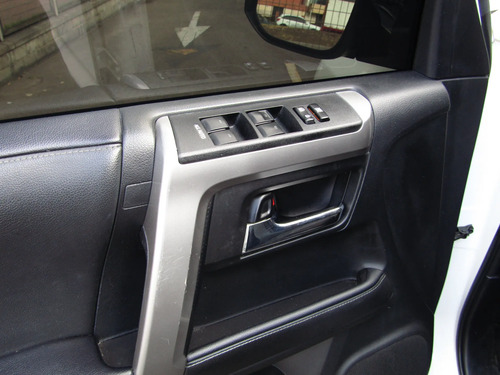 Toyota 4Runner 4.0 Sr5 Fl 7psj