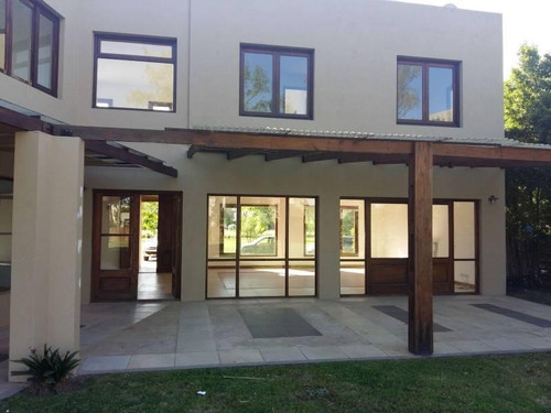 Imagen 2 de 13 de Casa En Venta En Barrio Cerrado El Encuentro