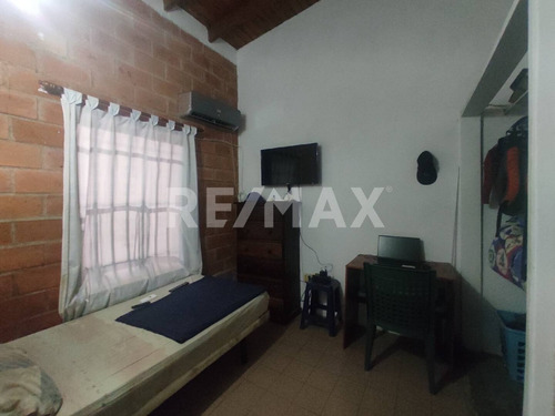 Imagen 11 de 13 de Ninoska Fuenmayor Vende Casa En Conjunto Parque Residencial Esmeralda, Agua Garantizada