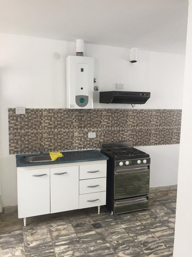 Imagen 2 de 8 de *** Venta Casa 2 Dormitorios - B° Yapeyú ***
