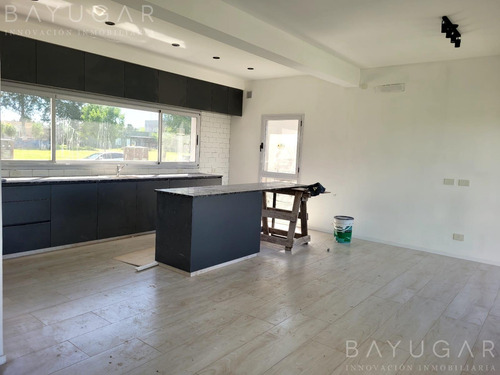 Venta Casa - Barrio Privado Santo Tomas / Pilar