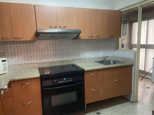 Acogedor Apartamento Con Exceelnte Distribucion La Florida Rsz