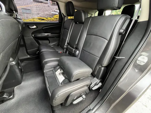 Dodge Journey 2.4 SE Automática 7 Puestos