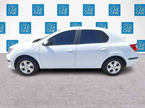 Imagen 8 de 10 de Renault Logan Ii - 1.6 16v Privillege 2019